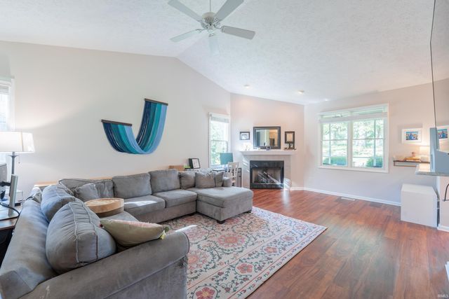9417 S Harbour Pointe Drive, Bloomington, IN 47401