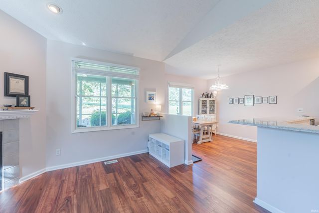 9417 S Harbour Pointe Drive, Bloomington, IN 47401