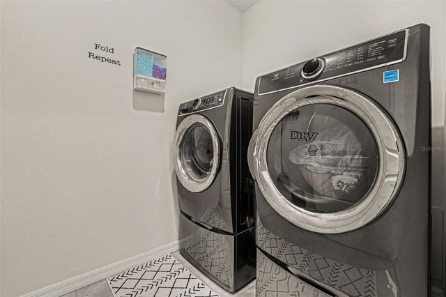 502 AUTUMN STREAM DRIVE, Auburndale, FL 33823