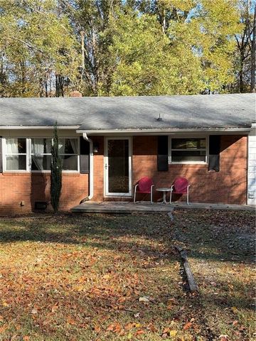 4659 Huntingwood Road, Ramseur, NC 27316