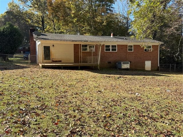 4659 Huntingwood Road, Ramseur, NC 27316