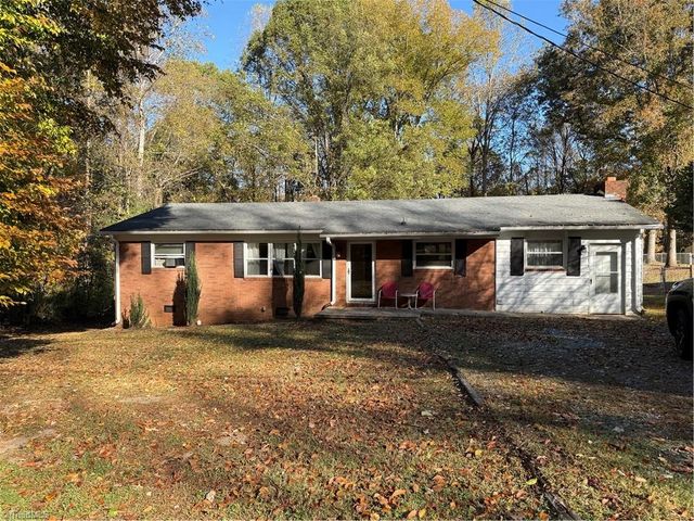 4659 Huntingwood Road, Ramseur, NC 27316