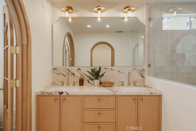 1081 Tulare, Costa Mesa, CA 92626