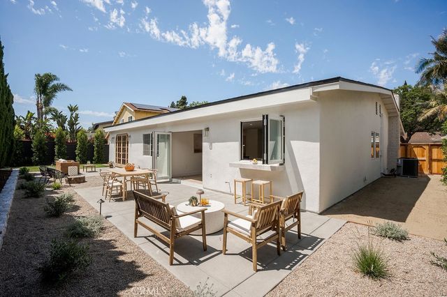 1081 Tulare, Costa Mesa, CA 92626