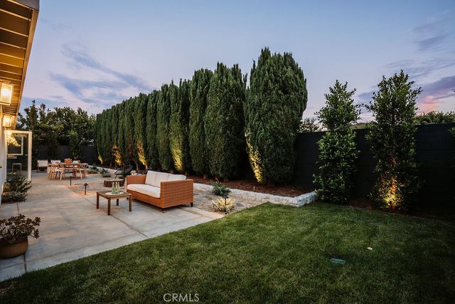 1081 Tulare, Costa Mesa, CA 92626