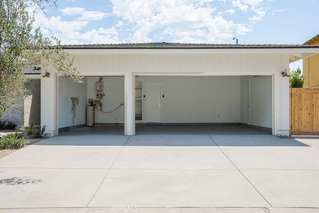 1081 Tulare, Costa Mesa, CA 92626