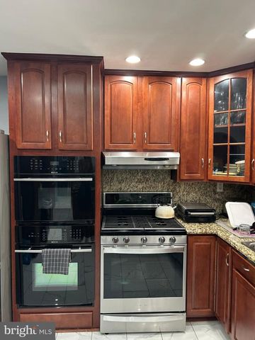 1720 VERBENA ST NW, Washington, DC 20012