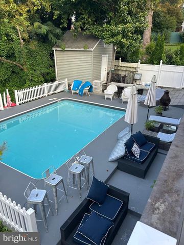 1720 VERBENA ST NW, Washington, DC 20012