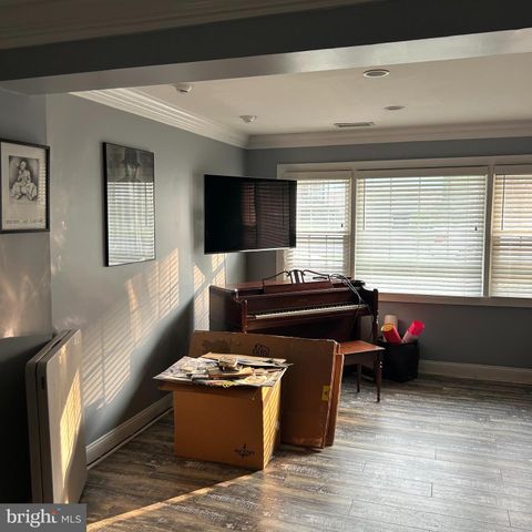 1720 VERBENA ST NW, Washington, DC 20012