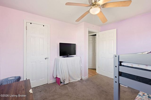 2403 Adrienne Way, Louisville, KY 40216