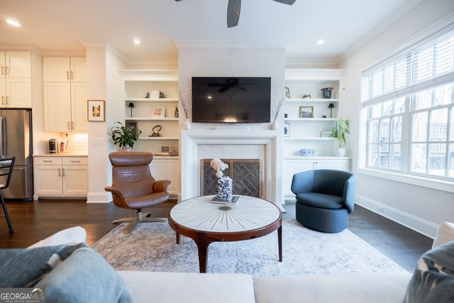 613 Abbington River Lane, Atlanta, GA 30339