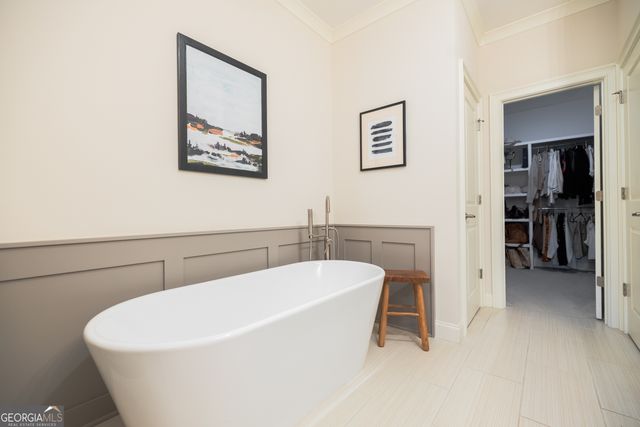 613 Abbington River Lane, Atlanta, GA 30339