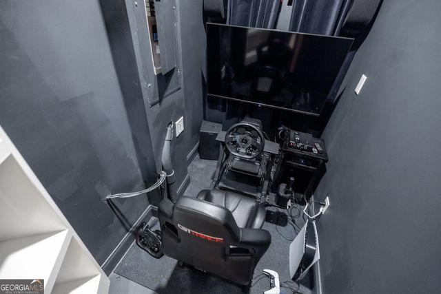 613 Abbington River Lane, Atlanta, GA 30339