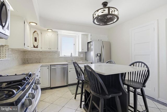 1201 COLSON RD, Woodlyn, PA 19094