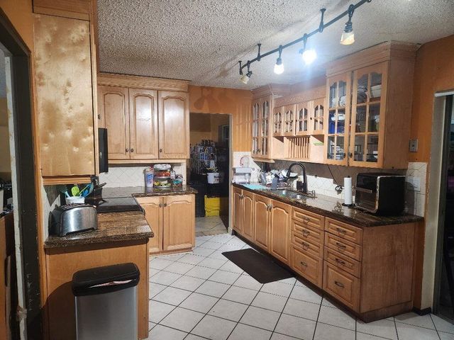 6717 NW 59th Street, Tamarac, FL 33321