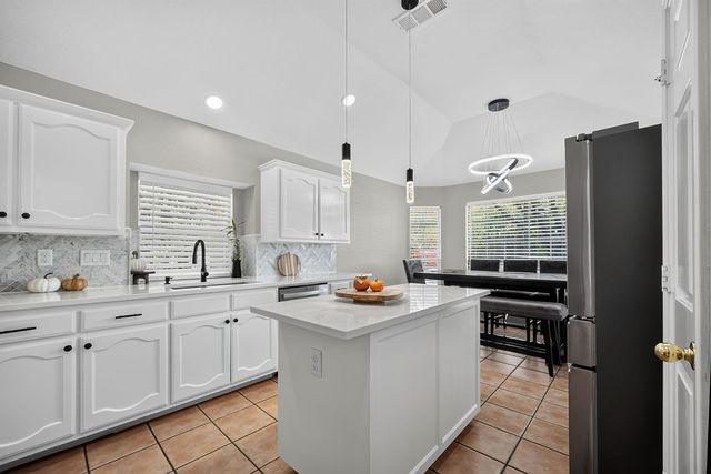 4413 Slick Rock Chase, Fort Worth, TX 76040
