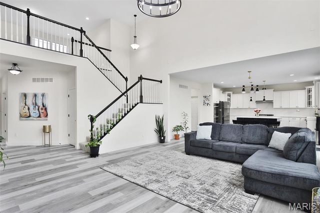 112 Westhaven View Drive, Wentzville, MO 63385