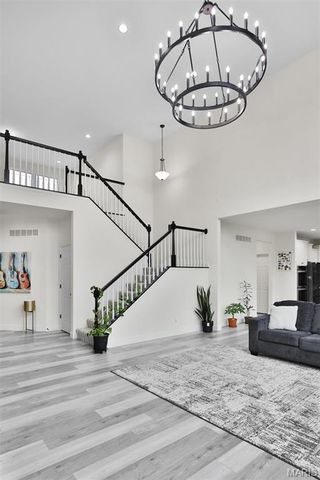 112 Westhaven View Drive, Wentzville, MO 63385