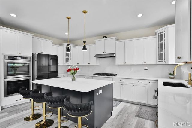 112 Westhaven View Drive, Wentzville, MO 63385