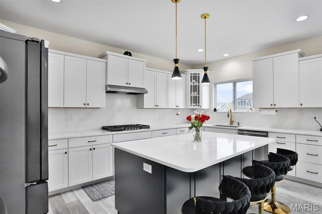 112 Westhaven View Drive, Wentzville, MO 63385