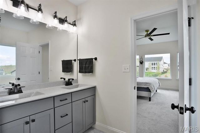 112 Westhaven View Drive, Wentzville, MO 63385