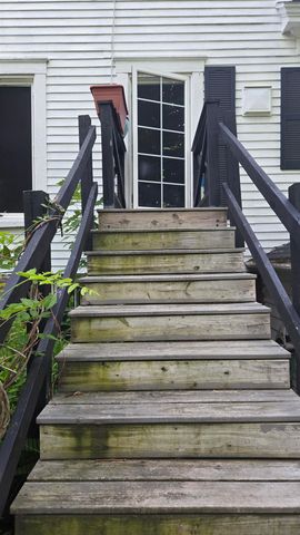 102 N State Street, Concord, NH 03301