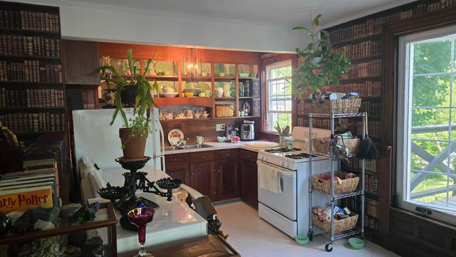 102 N State Street, Concord, NH 03301