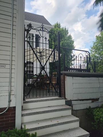 102 N State Street, Concord, NH 03301
