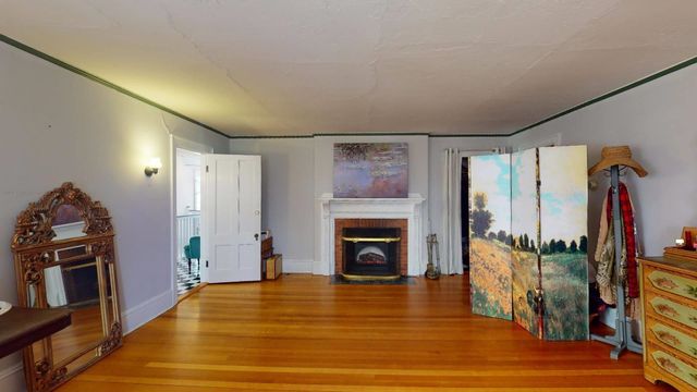 102 N State Street, Concord, NH 03301