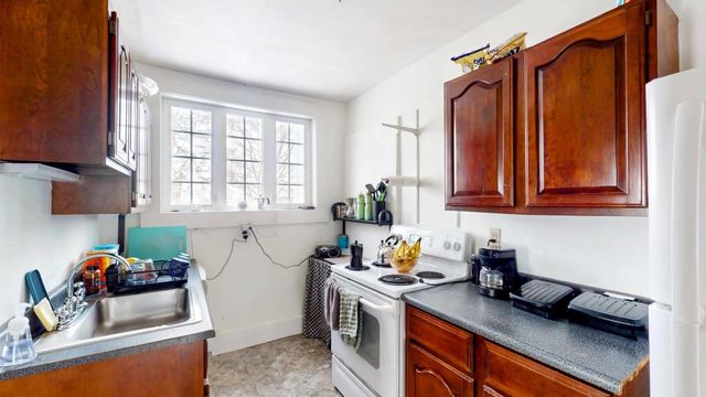 102 N State Street, Concord, NH 03301