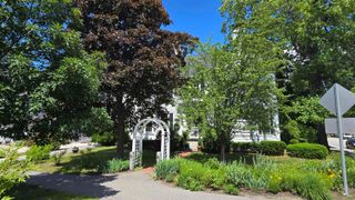 102 N State Street, Concord, NH 03301