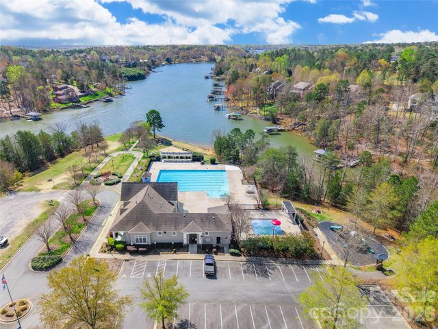 555 Pine Links Drive, Tega Cay, SC 29708