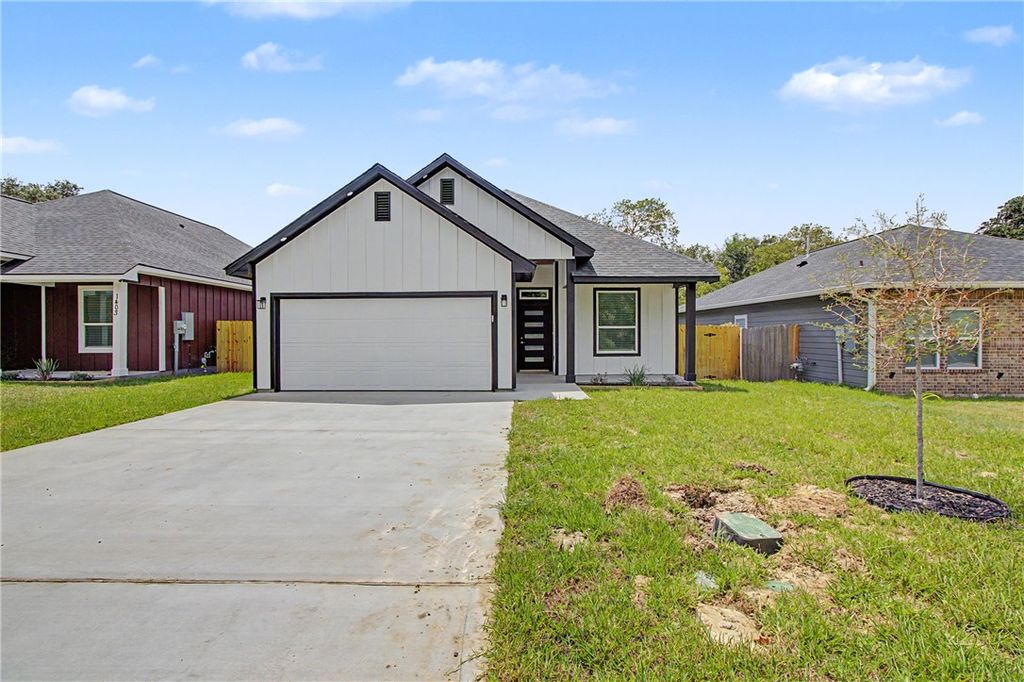 1405 Rochester Street, Bryan, TX 77803 — photo 2