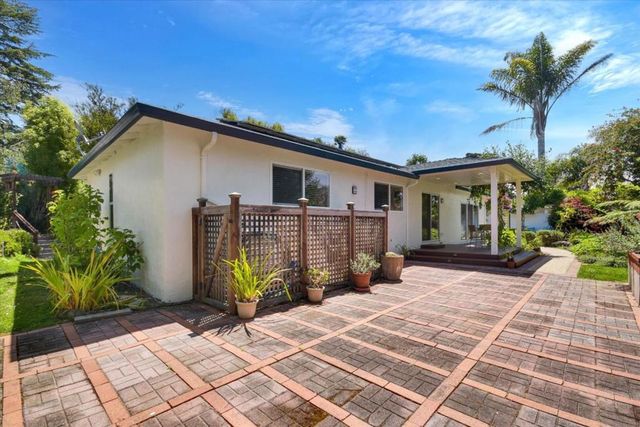 909 Laurence Avenue, Capitola, CA 95010