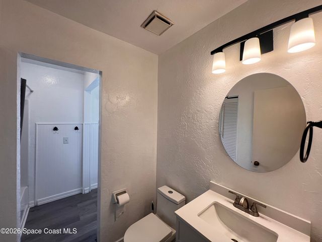 891 Clifton Road SE, Palm Bay, FL 32909
