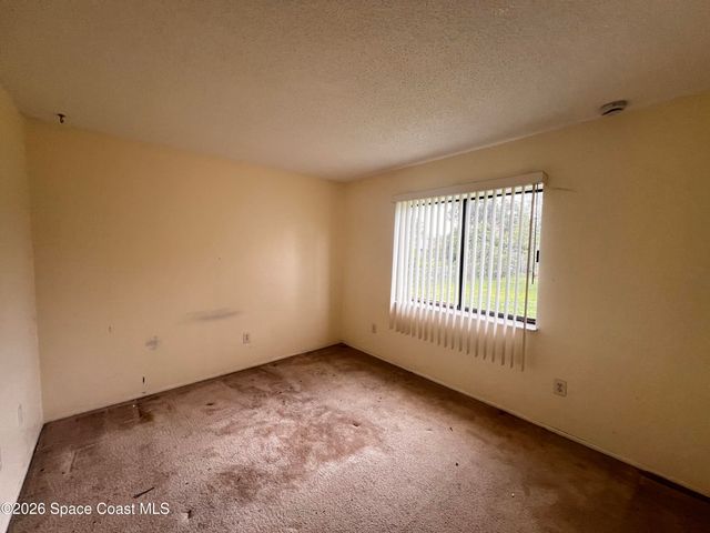 891 Clifton Road SE, Palm Bay, FL 32909