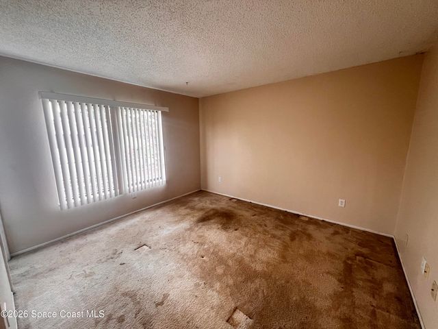 891 Clifton Road SE, Palm Bay, FL 32909