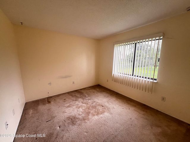 891 Clifton Road SE, Palm Bay, FL 32909