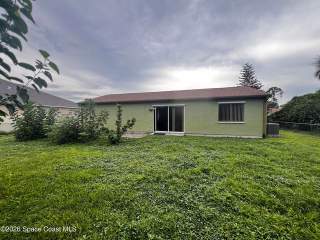 891 Clifton Road SE, Palm Bay, FL 32909