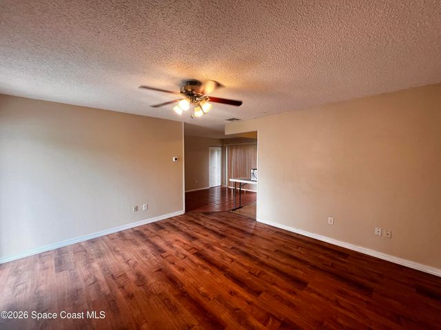 891 Clifton Road SE, Palm Bay, FL 32909