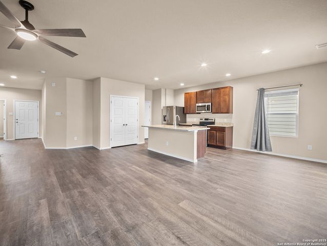 3041 Neptunes Sea, Converse, TX 78109