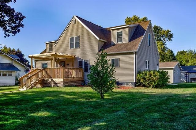 509 E Chestnut Street, Hubbard, IA 50122