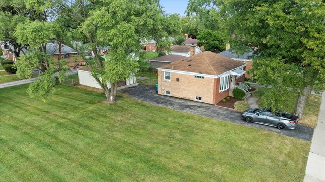 4718 Butterfield Road, Hillside, IL 60162