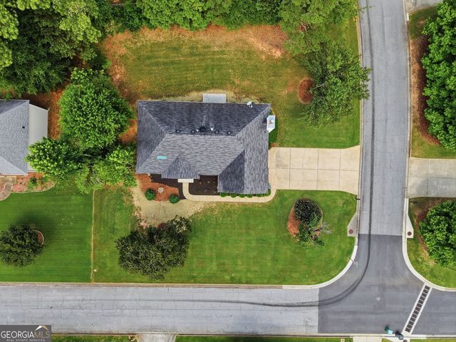 5740 Grove Place Crossing, Lilburn, GA 30047