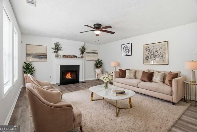 5740 Grove Place Crossing, Lilburn, GA 30047