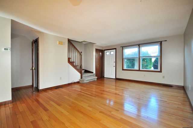 3 Saint Marc Drive P, South Windsor, CT 06074