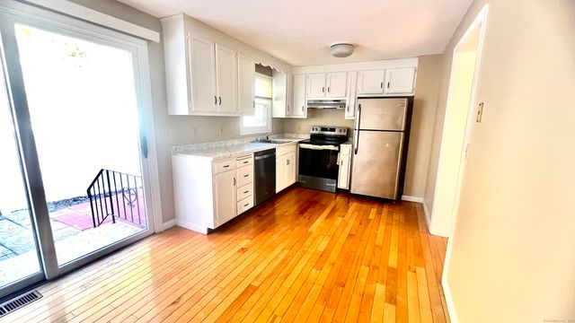 3 Saint Marc Drive P, South Windsor, CT 06074