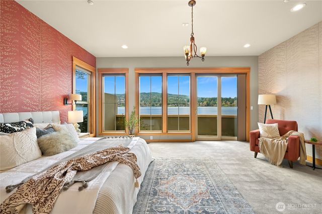 2076 Dellesta Drive, Bellingham, WA 98226