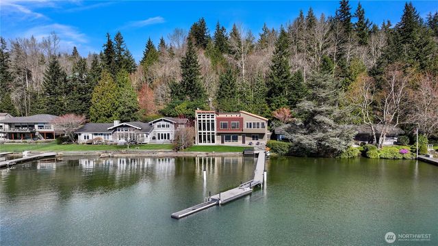 2076 Dellesta Drive, Bellingham, WA 98226
