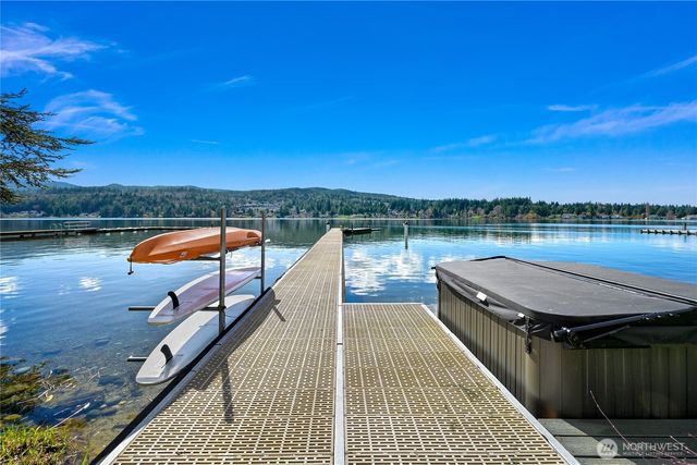 2076 Dellesta Drive, Bellingham, WA 98226